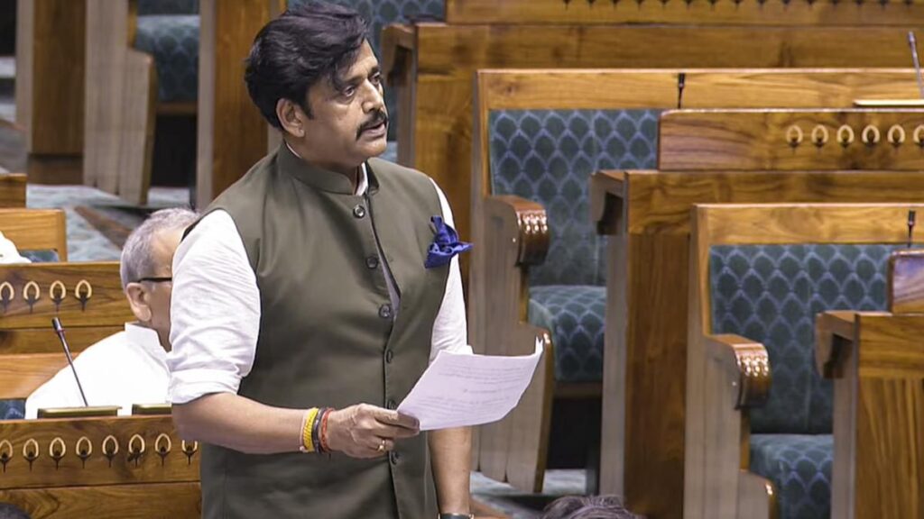Ravi Kishan giving speech in parliament